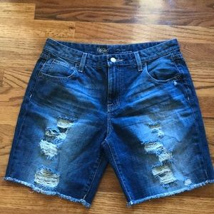 Ripped denim shorts